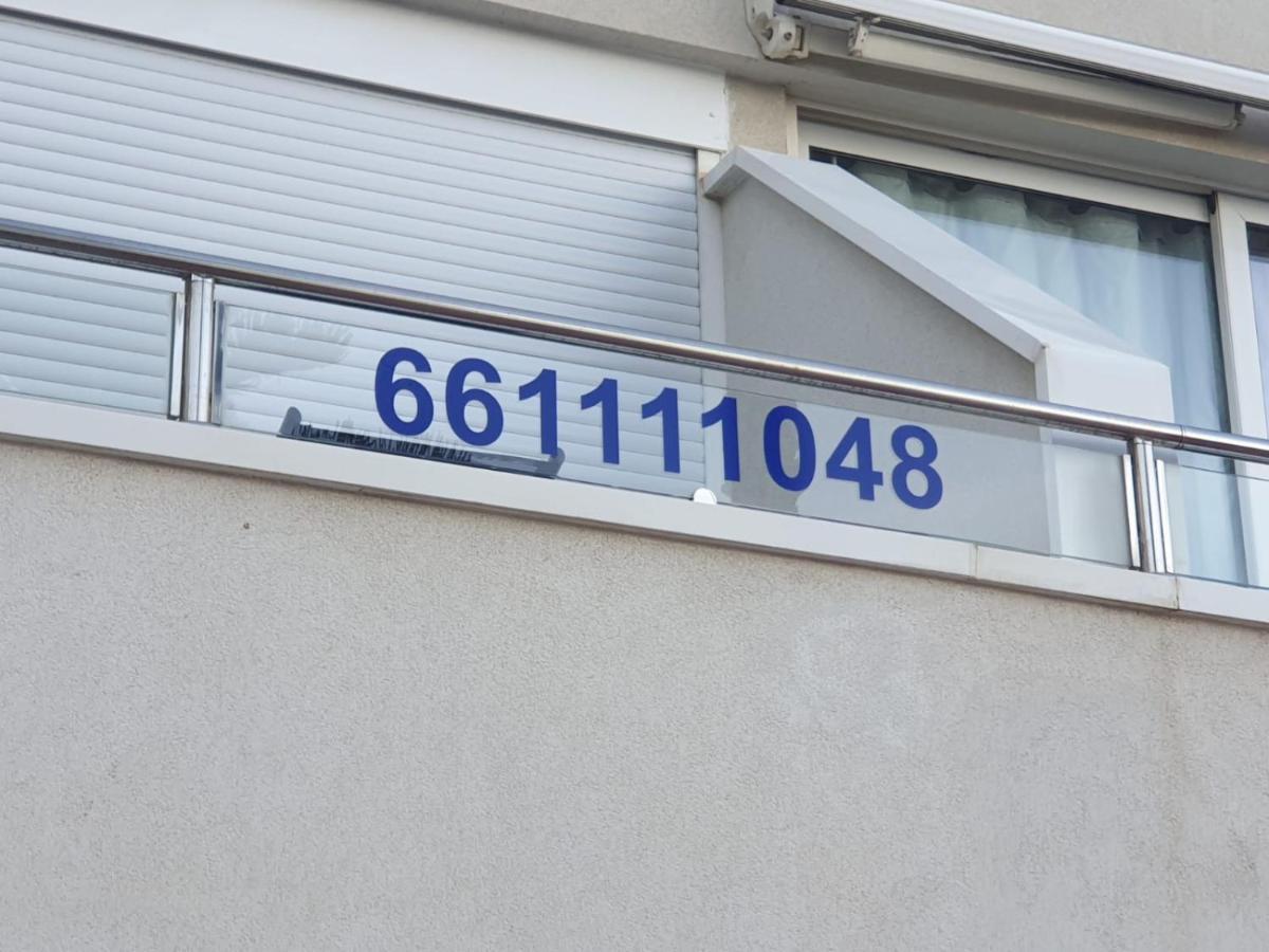 Apartamento La Roca Chica Torremolinos Exterior photo